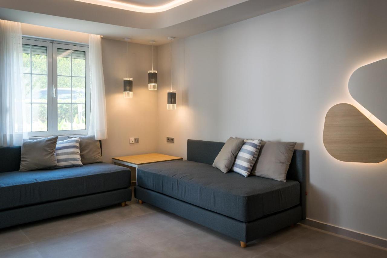 Evdokia Suites Гувес Екстериор снимка