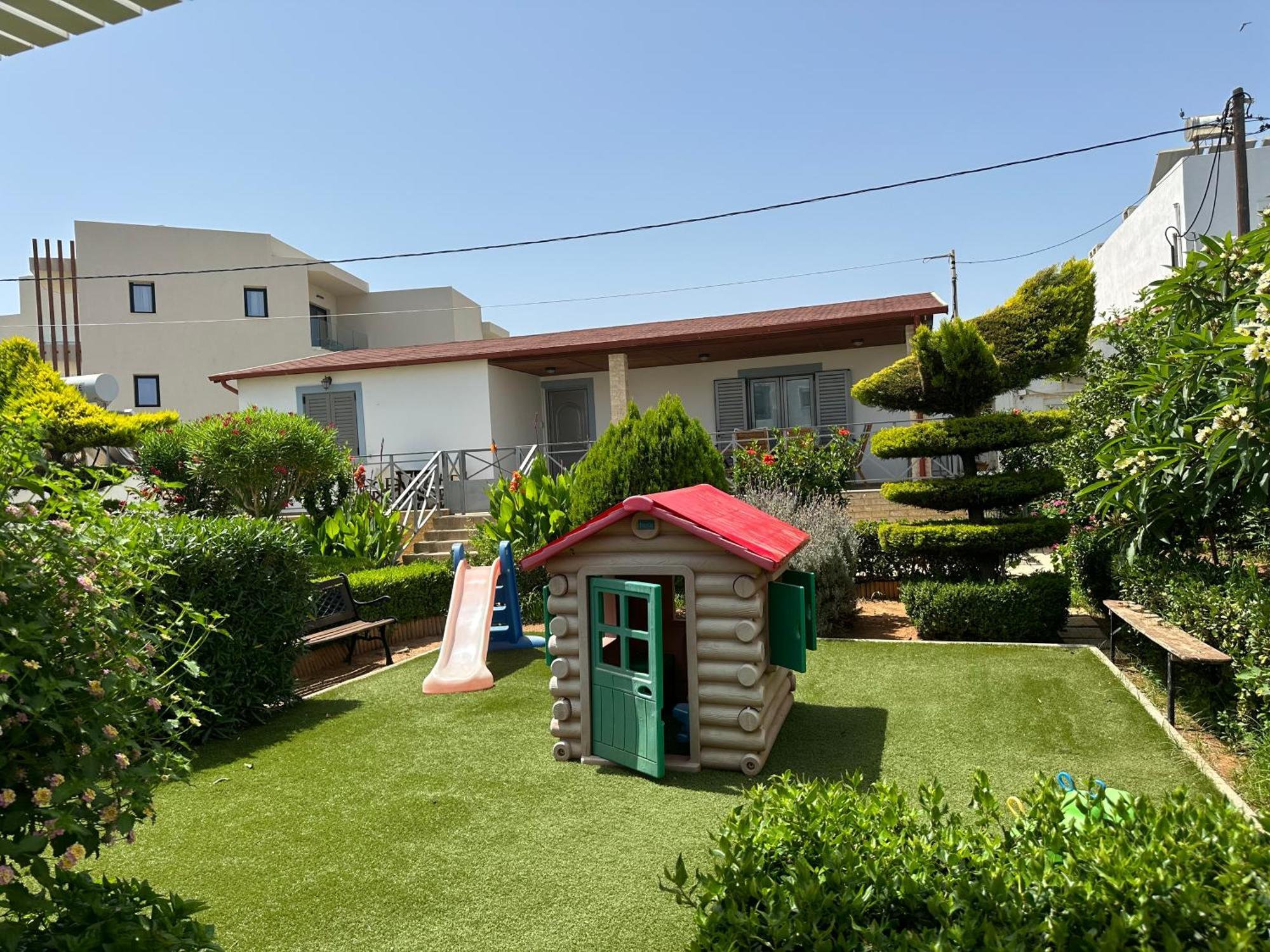 Evdokia Suites Гувес Екстериор снимка