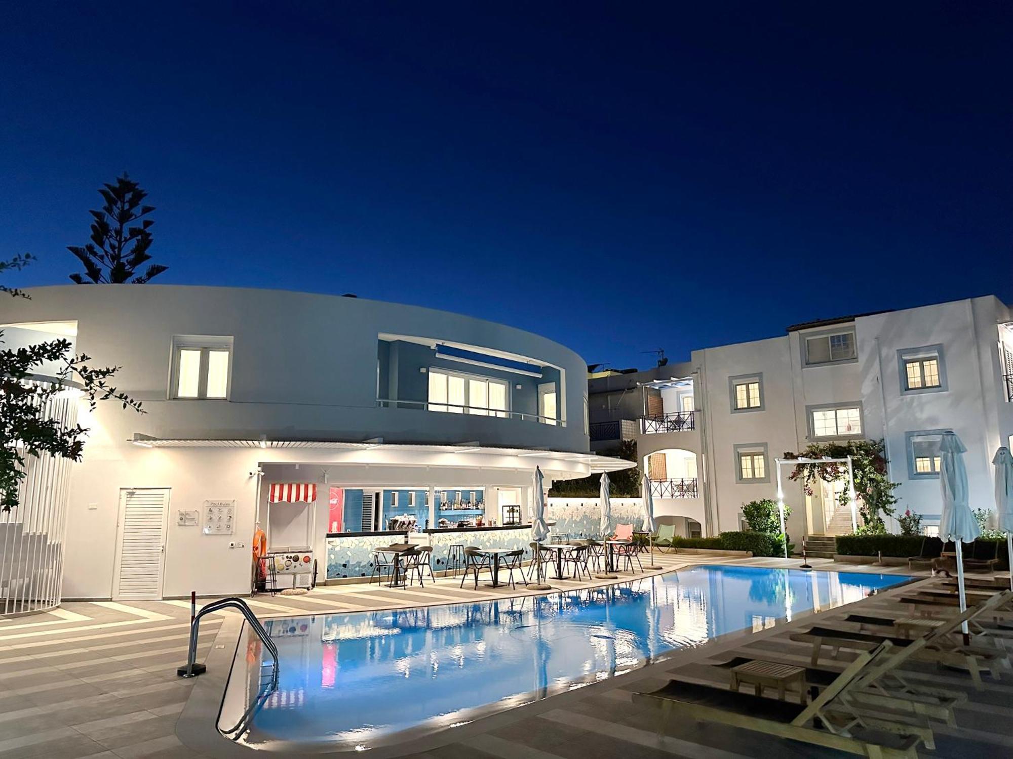 Evdokia Suites Гувес Екстериор снимка