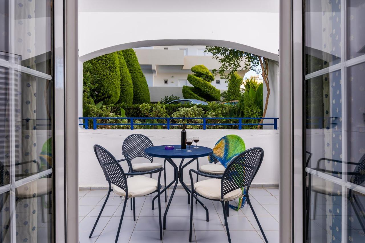 Evdokia Suites Гувес Екстериор снимка