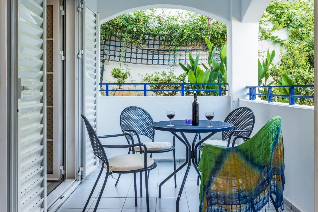 Evdokia Suites Гувес Екстериор снимка