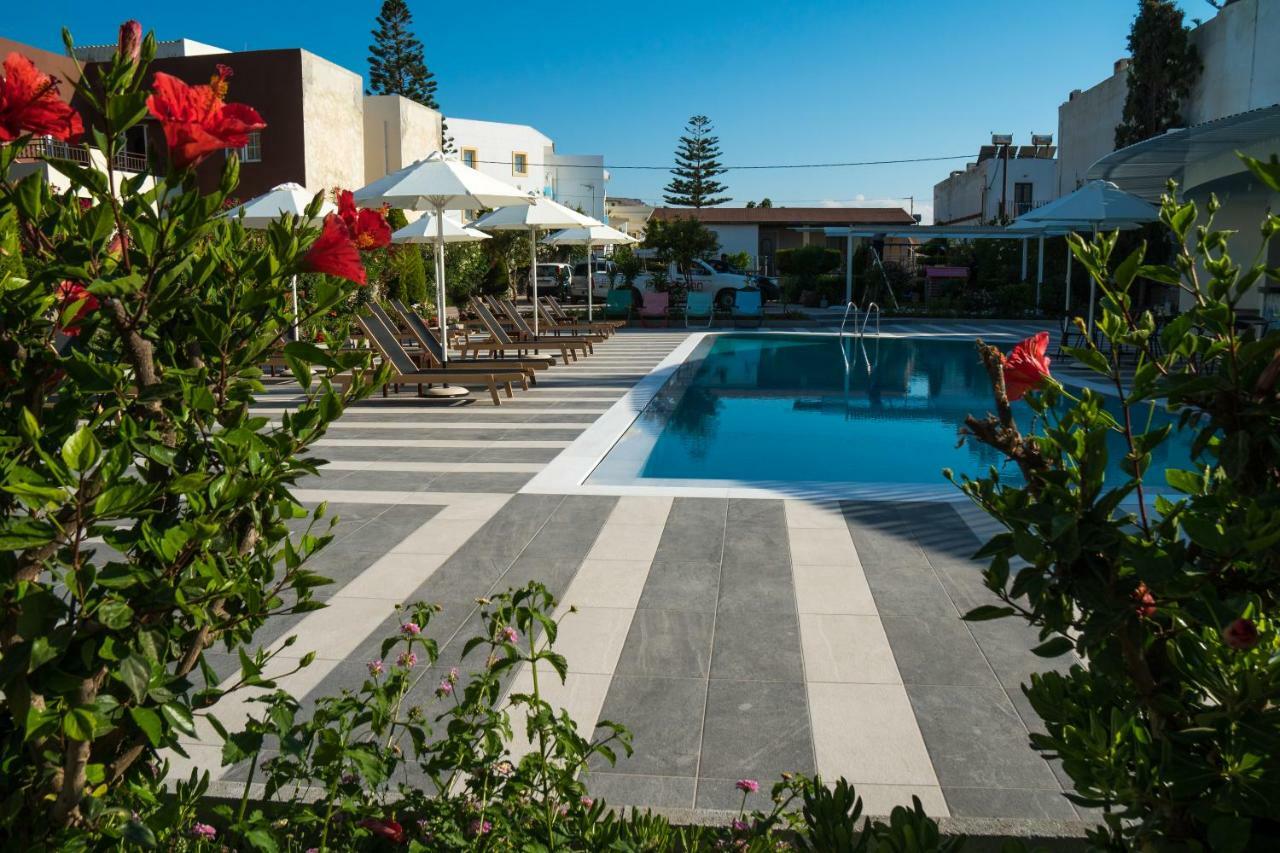 Evdokia Suites Гувес Екстериор снимка